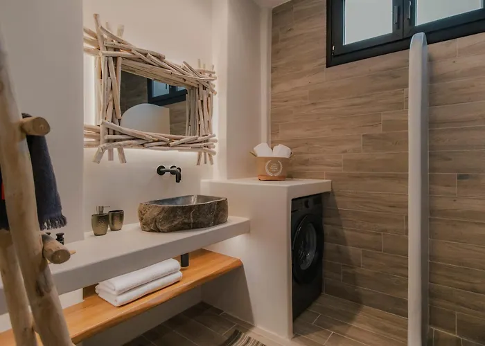 Naxos Privilege * Agia Anna (Naxos)