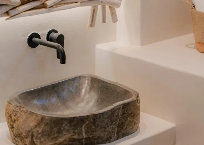 Naxos Privilege Willa Agia Anna (Naxos)